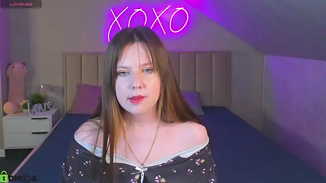 Snapshot of Violeta_Paul chatting on 06/07/26, 01:00 Violeta Paul online show from 06/07/26, 01:00