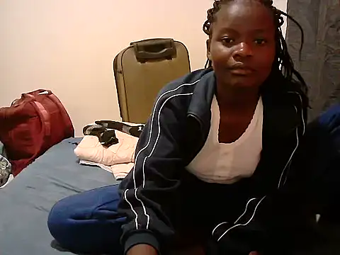 Snapshot of BerryJulie chatting on 06/02/26, 03:01 BerryJulie online show from 06/02/26, 03:01