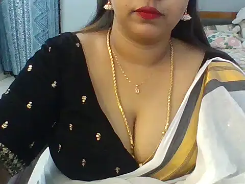 Snapshot of Tamil_hot_Meenu chatting on 06/23/26, 06:11 Tamil hot Meenu online show from 06/23/26, 06:11
