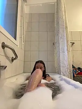PregnantEmilia online show from 06/01/26, 07:35