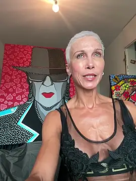 Snapshot of GymQueenCarmen chatting on 06/09/26, 04:52 GymQueenCarmen online show from 06/09/26, 04:52