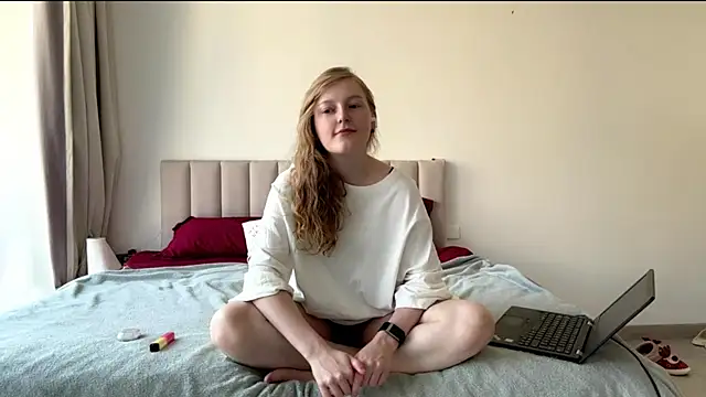 Snapshot of JeanelleLeitheiser chatting on 06/12/26, 01:20 JeanelleLeitheiser online show from 06/12/26, 01:20