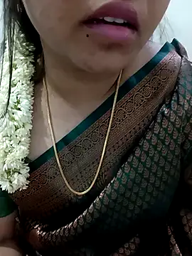 Snapshot of Anushka_tamil_kannada chatting on 06/18/26, 12:43 Anushka tamil kannada online show from 06/18/26, 12:43