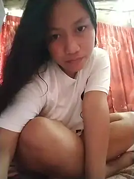 Snapshot of Yummyleyn chatting on 07/15/26, 01:23 Yummyleyn online show from 07/15/26, 01:23