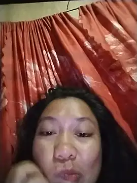 Yummyleyn online show from 06/01/26, 01:11