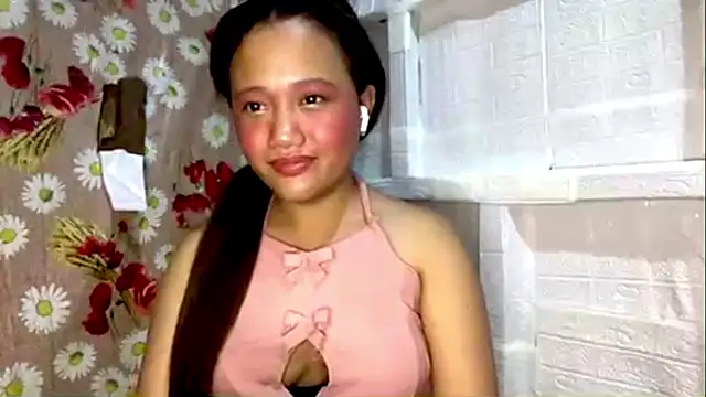 Snapshot of Abegail2221 chatting on 07/06/26, 01:18 Abegail2221 online show from 07/06/26, 01:18