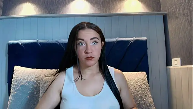Snapshot of Lyannasex chatting on 06/29/26, 07:13 Lyannasex online show from 06/29/26, 07:13