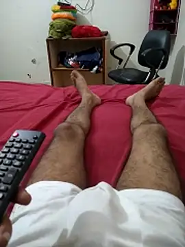 hotyuvraj69 online show from 06/16/26, 04:45
