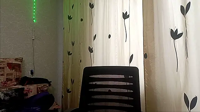 NikiFray online show from 06/01/26, 01:55