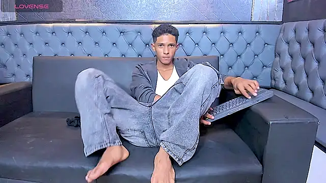 Snapshot of Yoel_Blessed chatting on 07/09/26, 11:42 Yoel Blessed online show from 07/09/26, 11:42