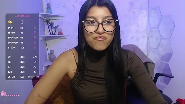 Hailey Adams online show from 07/06/26, 11:50