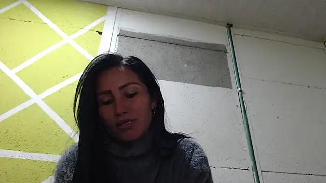 Snapshot of Nicolsweet_ chatting on 07/18/26, 01:03 Nicolsweet online show from 07/18/26, 01:03