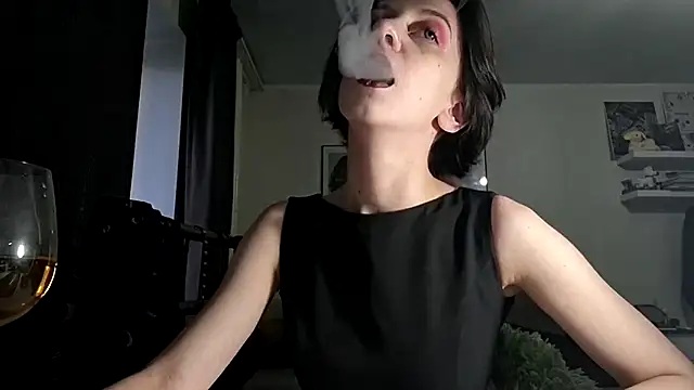secrettt poison online show from 07/04/26, 03:27
