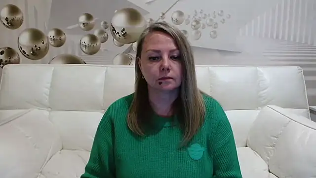 Snapshot of Zara_main chatting on 06/01/26, 01:55 Zara main online show from 06/01/26, 01:55