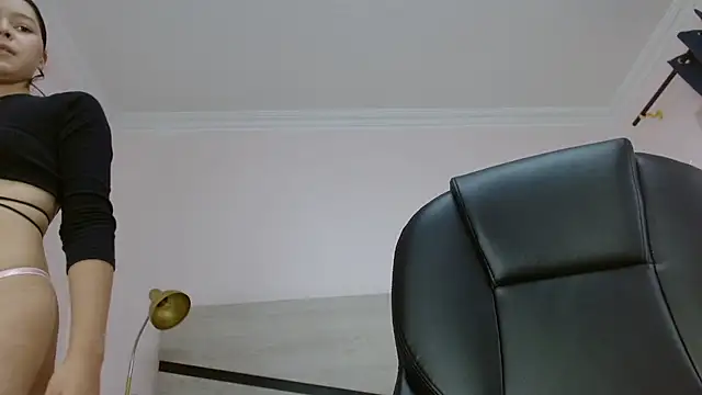 amara sanchez online show from 06/17/26, 01:43