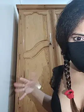 chochabella online show from 06/25/26, 03:59
