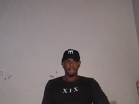 Snapshot of Frank_X_Husle chatting on 06/08/26, 11:27 Frank X Husle online show from 06/08/26, 11:27