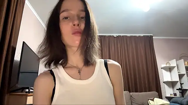 Snapshot of mivique chatting on 06/10/26, 11:28 mivique online show from 06/10/26, 11:28