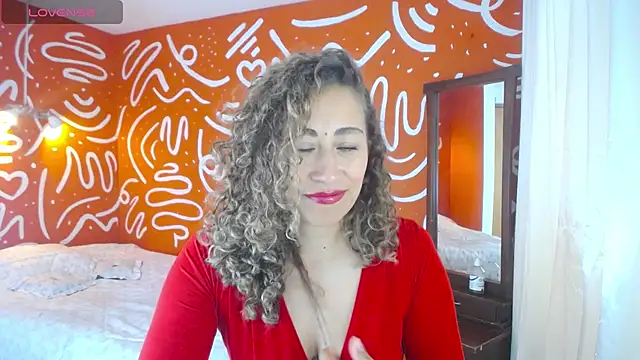 afrodita marin online show from 06/18/26, 08:03