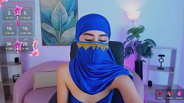 Snapshot of Alina_Malak chatting on 06/19/26, 04:35 Alina Malak online show from 06/19/26, 04:35