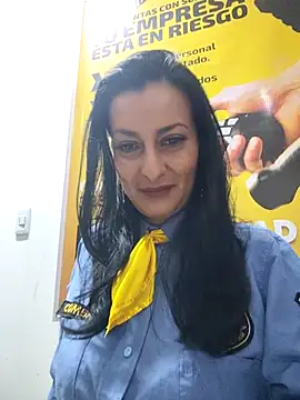 Snapshot of ALEJANDRA__28 chatting on 06/26/26, 12:44 ALEJANDRA 28 online show from 06/26/26, 12:44