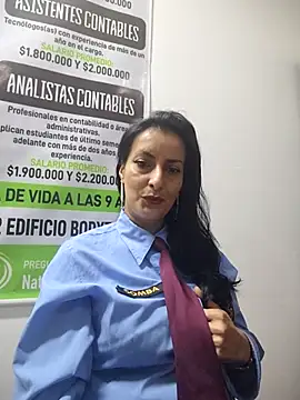 Snapshot of ALEJANDRA__28 chatting on 06/12/26, 01:31 ALEJANDRA 28 online show from 06/12/26, 01:31