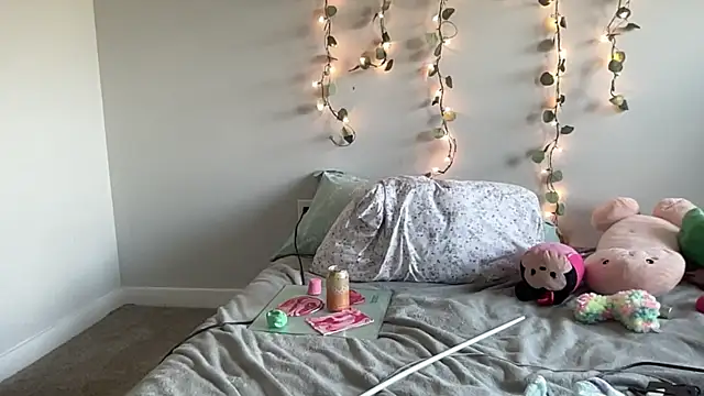 maddiliz online show from 11/24/25, 06:41