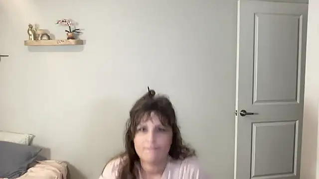 maddiliz online show from 10/01/25, 03:33