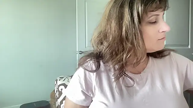 maddiliz online show from 09/20/25, 03:06