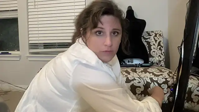 maddiliz online show from 11/13/25, 12:58