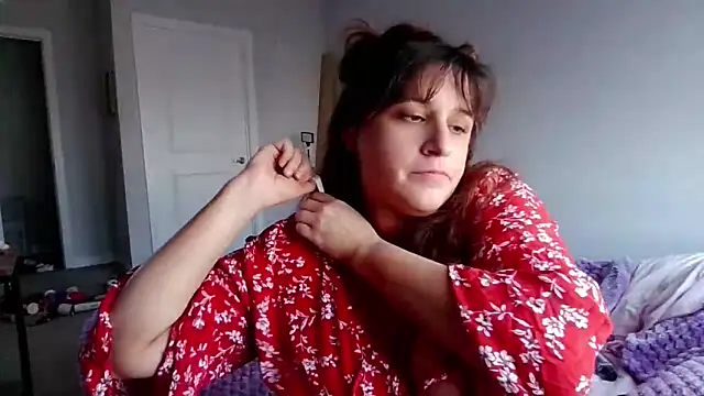 Snapshot of maddiliz chatting on 01/14/26, 06:33 maddiliz online show from 01/14/26, 06:33