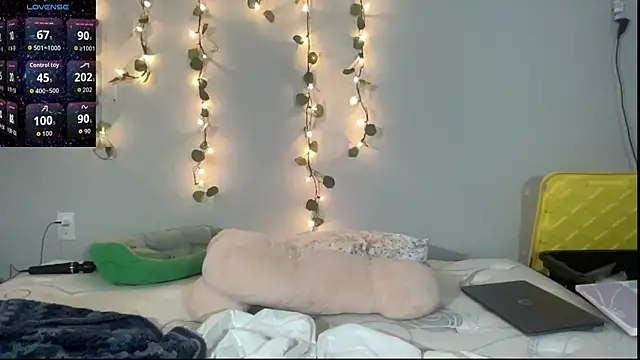 maddiliz online show from 11/27/25, 02:01