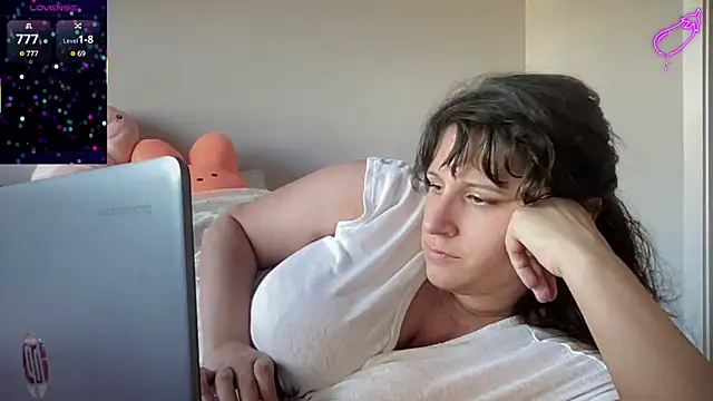 maddiliz online show from 03/22/25, 10:26