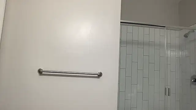 maddiliz online show from 10/20/25, 01:07