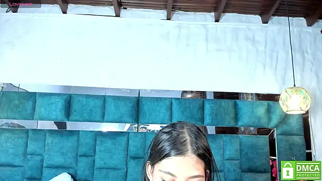 Snapshot of Candy_Rush_ chatting on 07/20/26, 04:31 Candy Rush online show from 07/20/26, 04:31