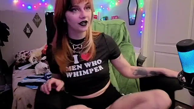 inarafoxxx  online show from 06/17/26, 12:43