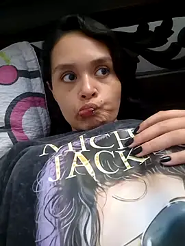 Snapshot of Miss_kittyX chatting on 06/19/26, 11:31 Miss kittyX online show from 06/19/26, 11:31