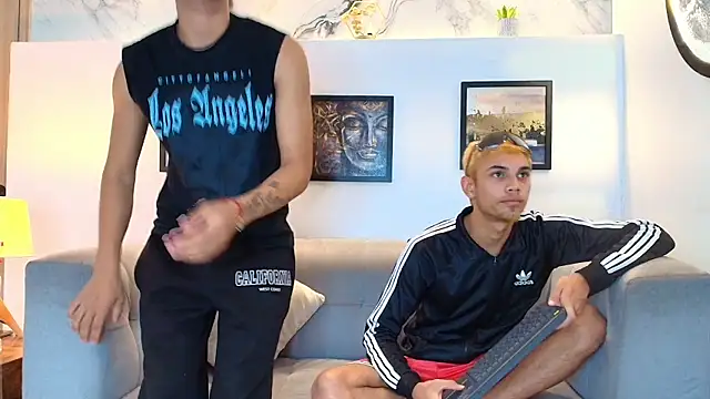 BLONDON BOYS1 online show from 06/02/26, 07:36