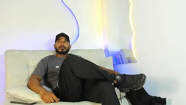 LeoCarter  online show from 06/03/26, 10:16