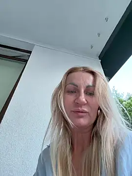 Snapshot of Margerita69 chatting on 06/06/26, 06:24 Margerita69 online show from 06/06/26, 06:24
