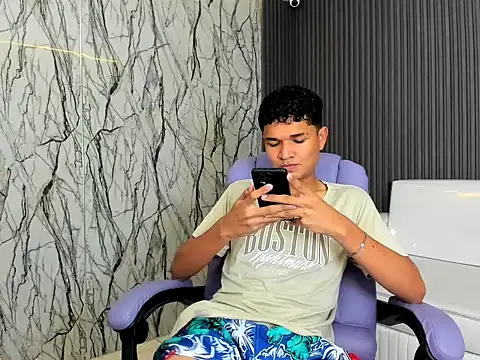 Snapshot of davexxx_ chatting on 06/25/26, 03:26 davexxx online show from 06/25/26, 03:26