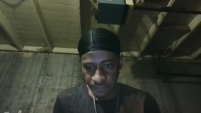 Snapshot of Leo99842 chatting on 07/05/26, 04:19 Leo99842 online show from 07/05/26, 04:19