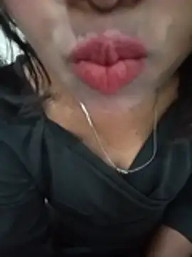 Snapshot of Sexy-Zeenat chatting on 07/19/26, 05:27 Sexy-Zeenat online show from 07/19/26, 05:27