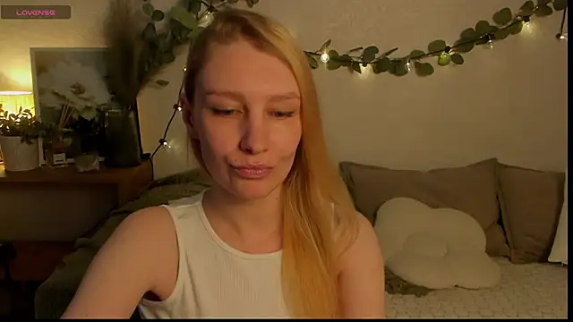 ReginaAmour online show from 06/02/26, 02:39