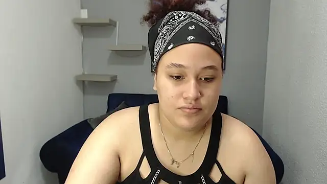 Snapshot of leilasosexy chatting on 06/04/26, 12:32 leilasosexy online show from 06/04/26, 12:32