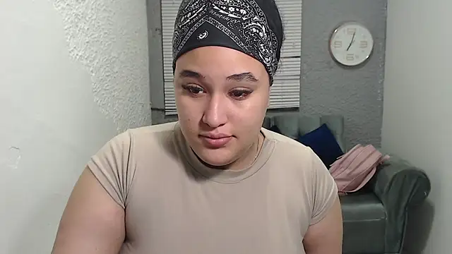 Snapshot of leilasosexy chatting on 06/11/26, 12:24 leilasosexy online show from 06/11/26, 12:24