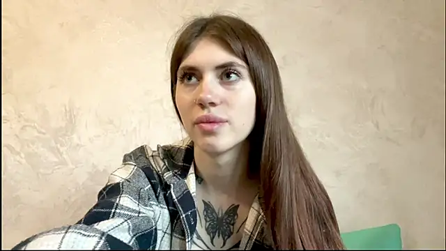Snapshot of MonikaSullivan chatting on 06/11/26, 01:08 MonikaSullivan online show from 06/11/26, 01:08