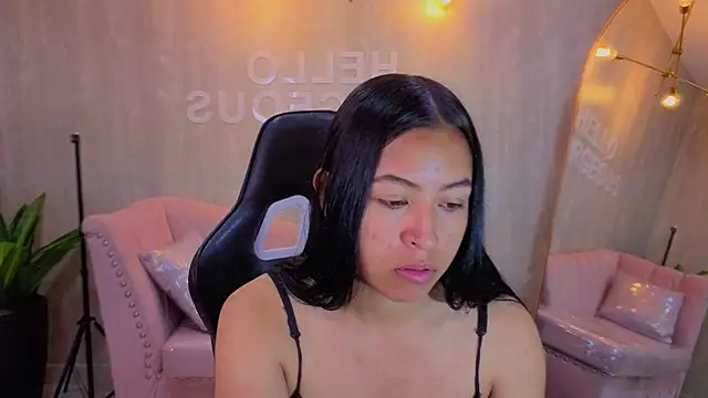 Snapshot of lia_x_a chatting on 07/08/26, 01:01 lia x a online show from 07/08/26, 01:01