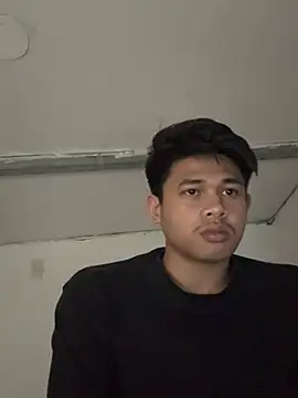 ChocoYummyHotdog online show from 06/03/26, 12:17