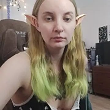 Snapshot of Elfie_Agatha chatting on 06/07/26, 09:14 Elfie Agatha online show from 06/07/26, 09:14